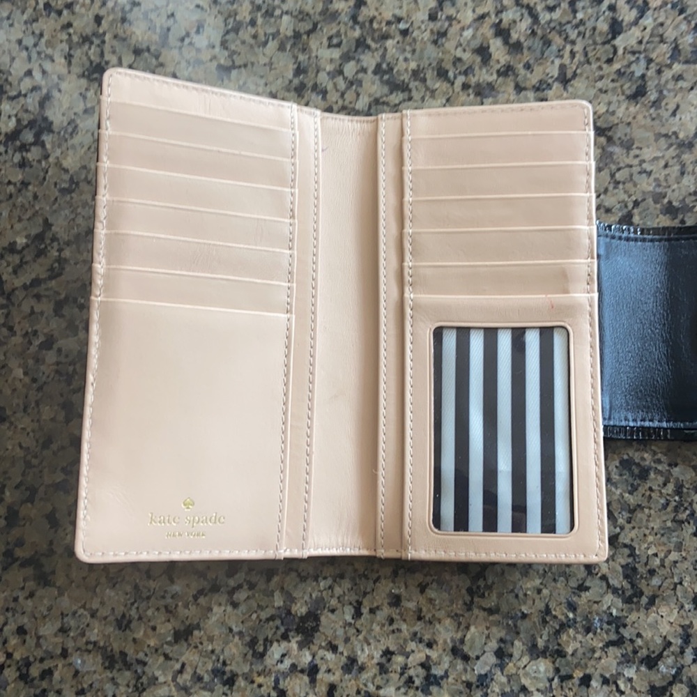 Kate Spade Wallet - Picture 2 of 3